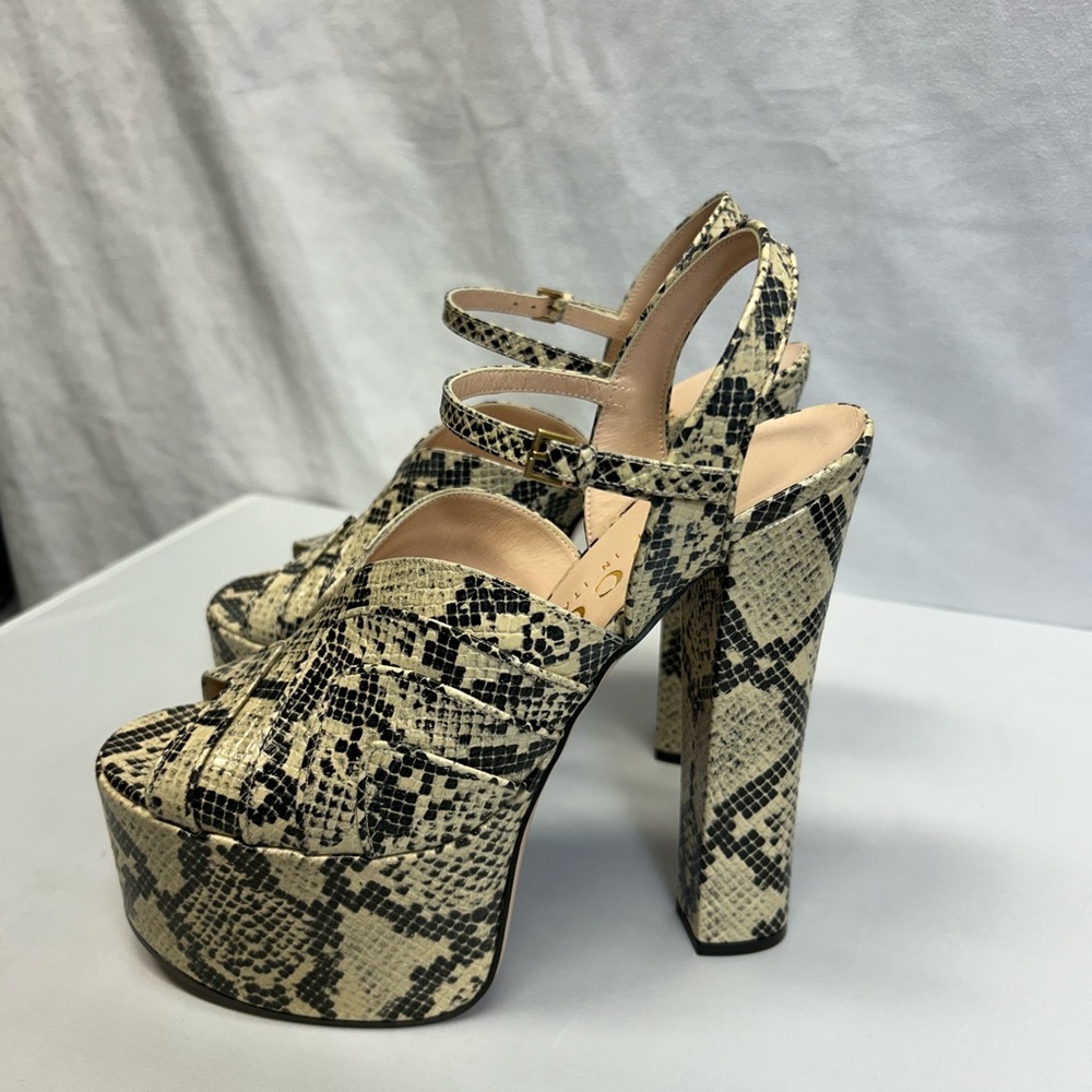 Gucci Leather Python Print Platform Sandals 155 - image 4